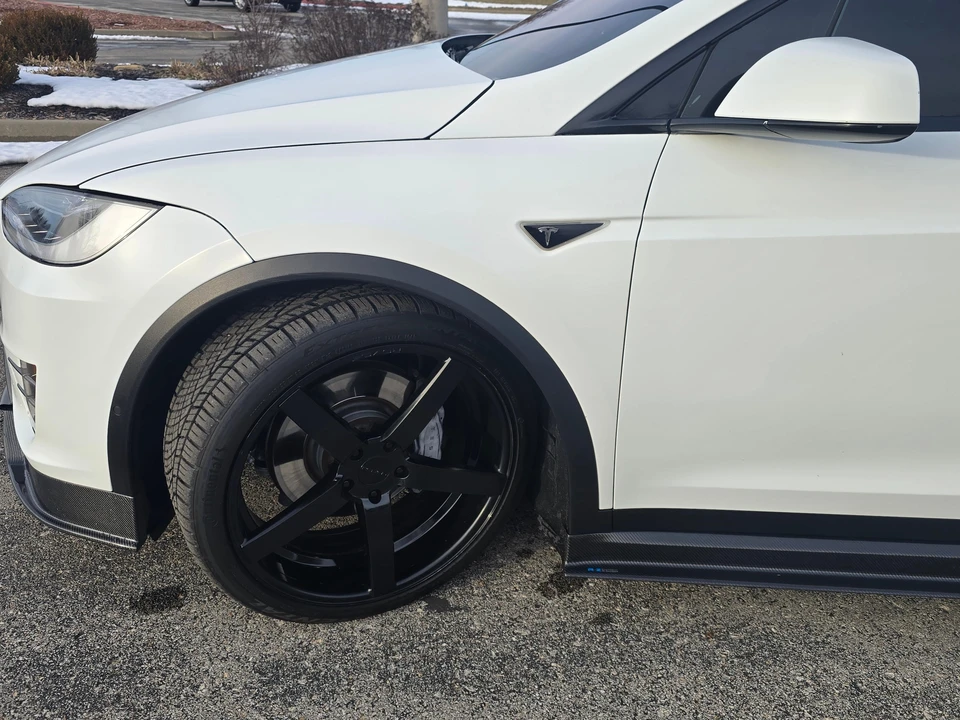 2016 Tesla Model X - Image 19 of 31
