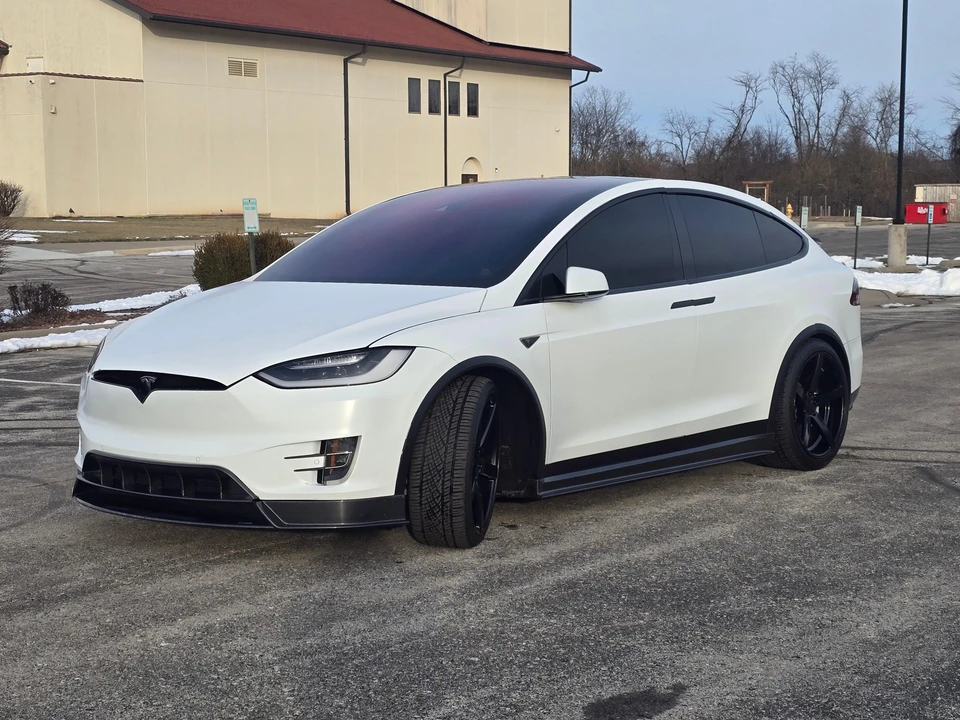 2016 Tesla Model X - Image 7 of 31