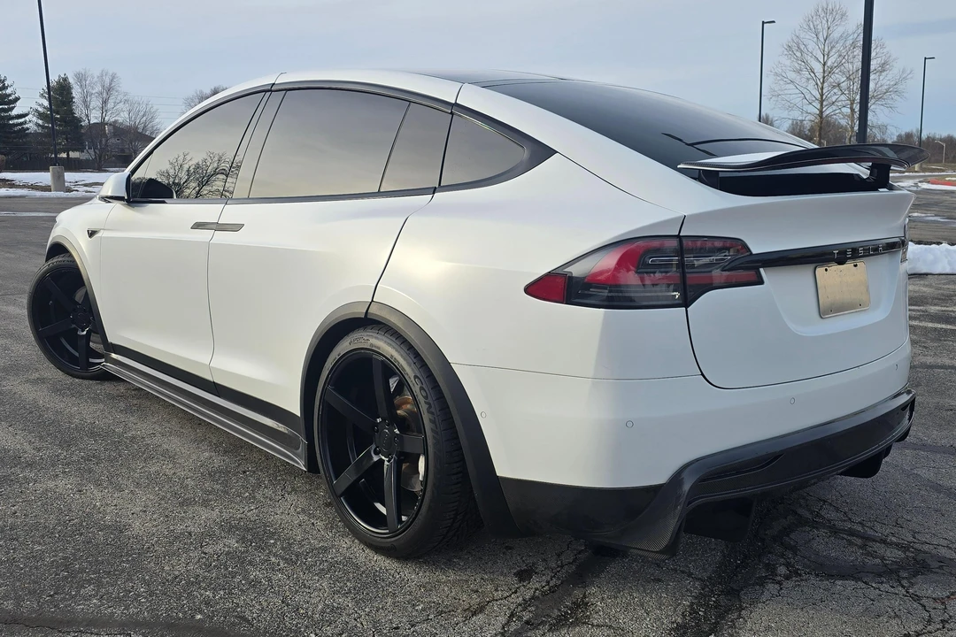 2016 Tesla Model X - Image 4 of 31