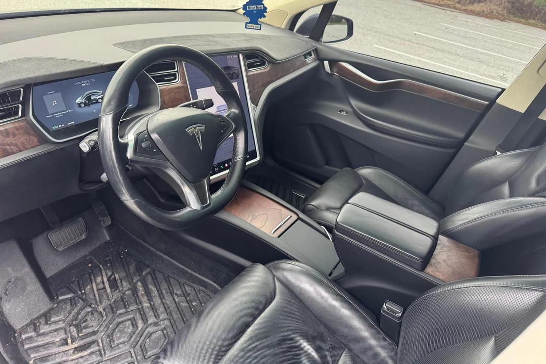 2016 Tesla Model X - Image 22 of 31