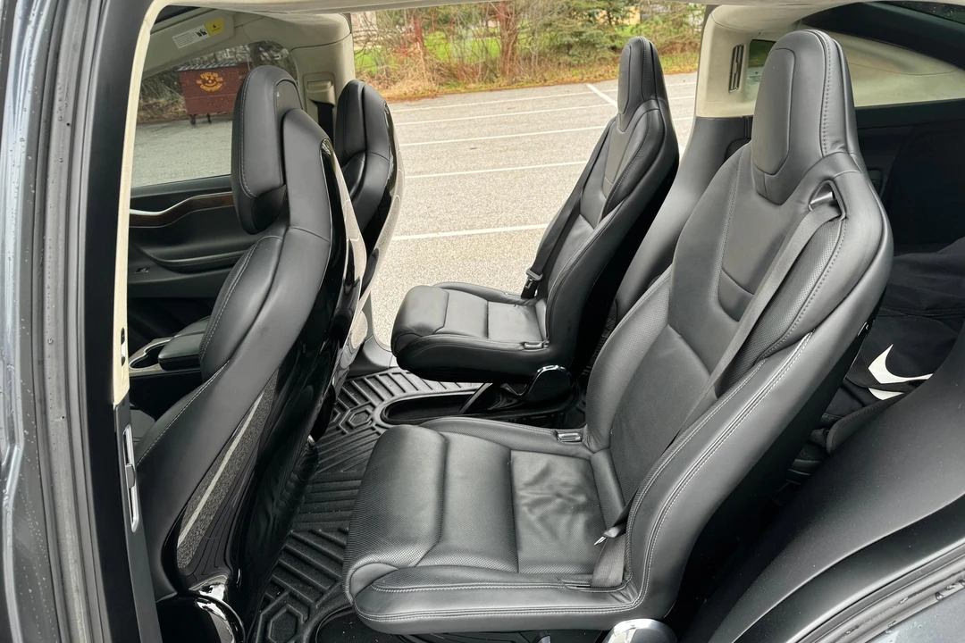 2016 Tesla Model X - Image 24 of 31