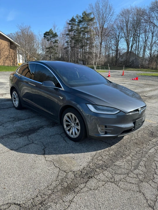 2016 Tesla Model X - Image 11 of 31