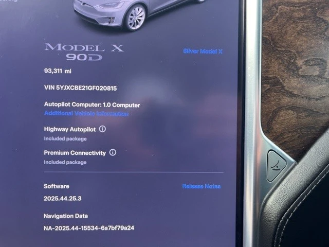 2016 Tesla Model X - Image 9 of 21