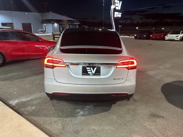 2016 Tesla Model X - Image 7 of 21