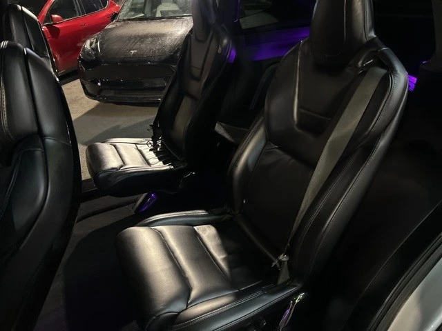 2016 Tesla Model X - Image 14 of 21