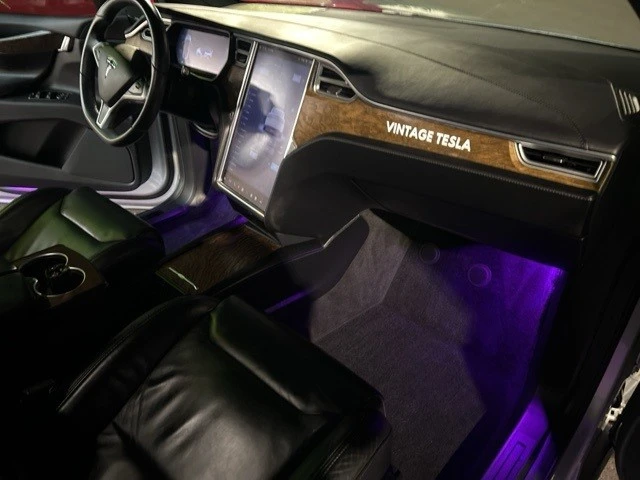 2016 Tesla Model X - Image 19 of 21