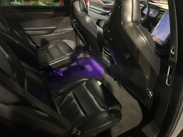 2016 Tesla Model X - Image 16 of 21