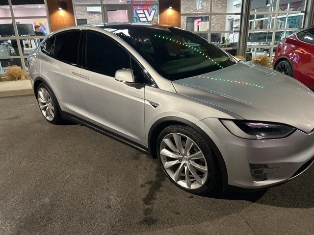 2016 Tesla Model X - Image 2 of 21