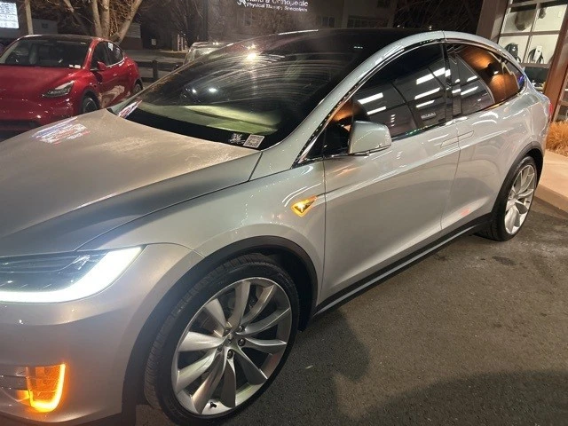 2016 Tesla Model X - Image 4 of 21