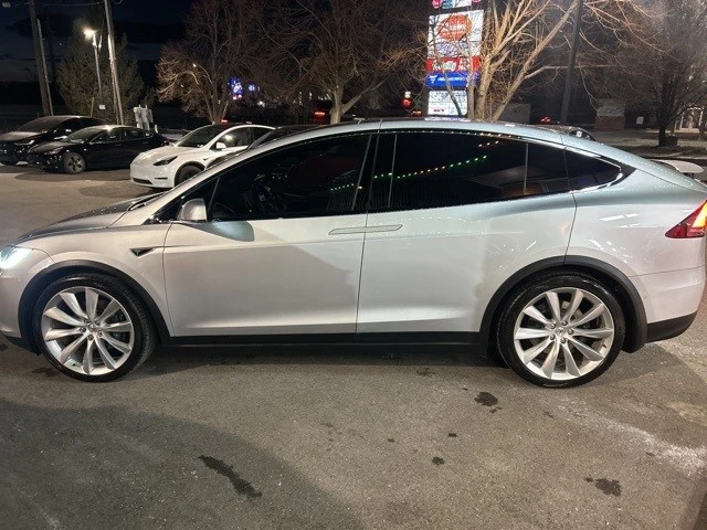 2016 Tesla Model X - Image 5 of 21