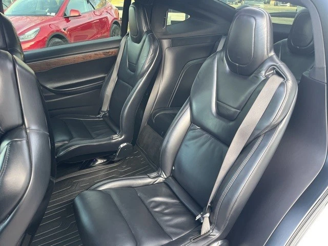 2016 Tesla Model X - Image 15 of 21