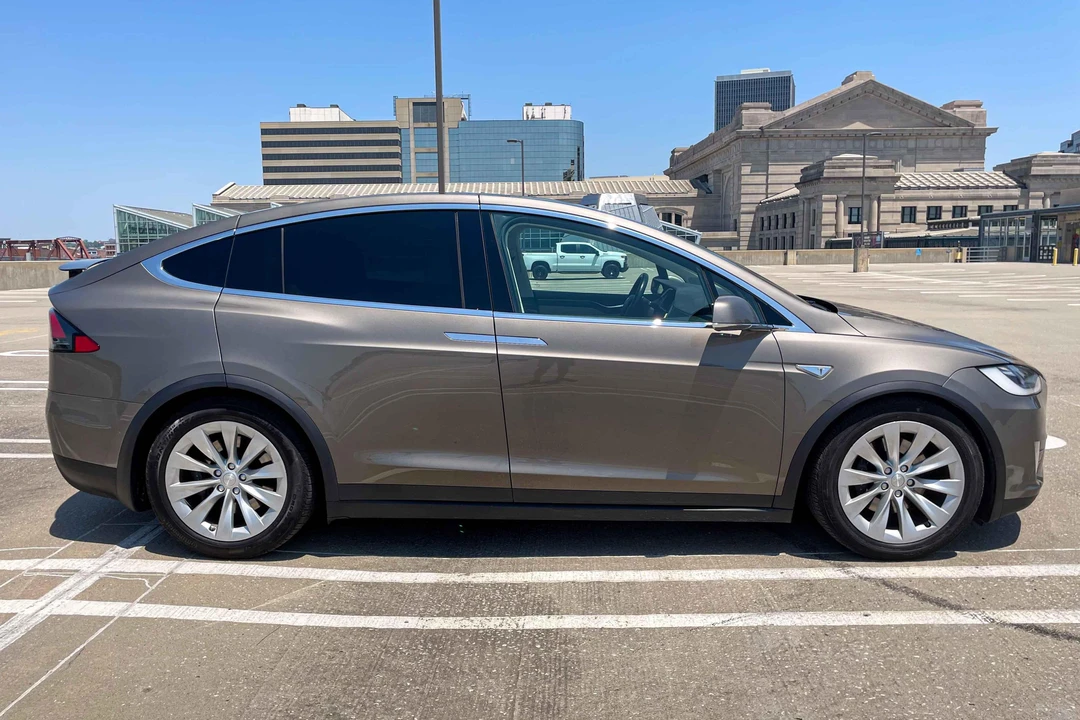 2016 Tesla Model X - Image 3 of 31