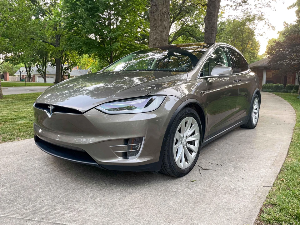 2016 Tesla Model X - Image 21 of 31