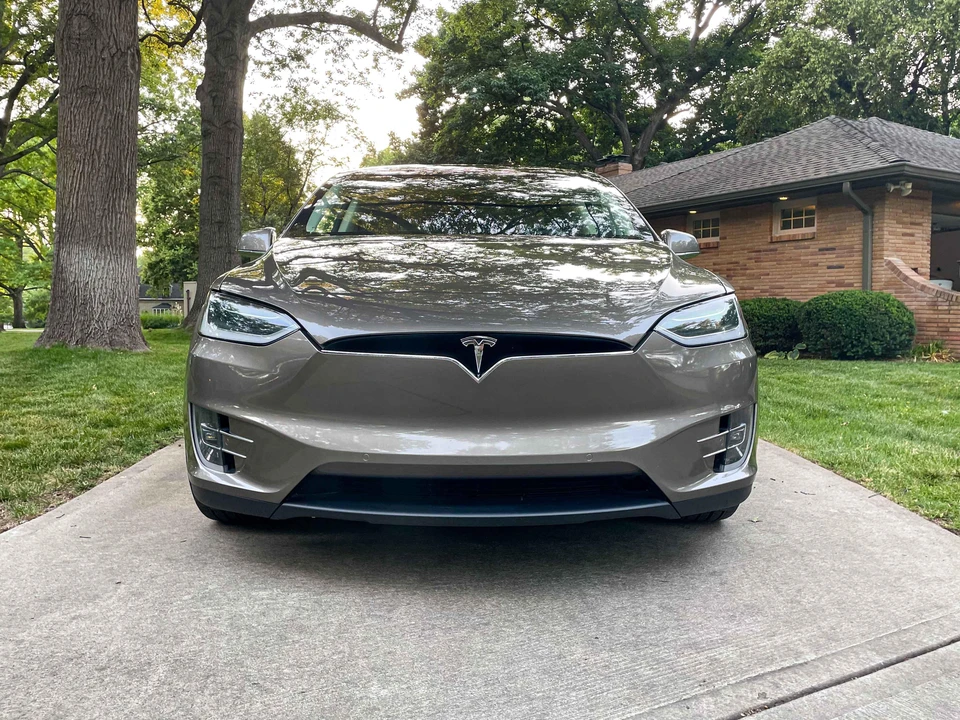 2016 Tesla Model X - Image 12 of 31