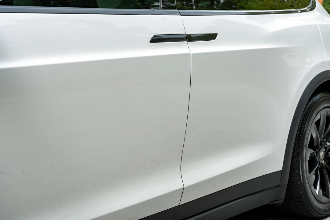 2016 Tesla Model X - Image 17 of 31
