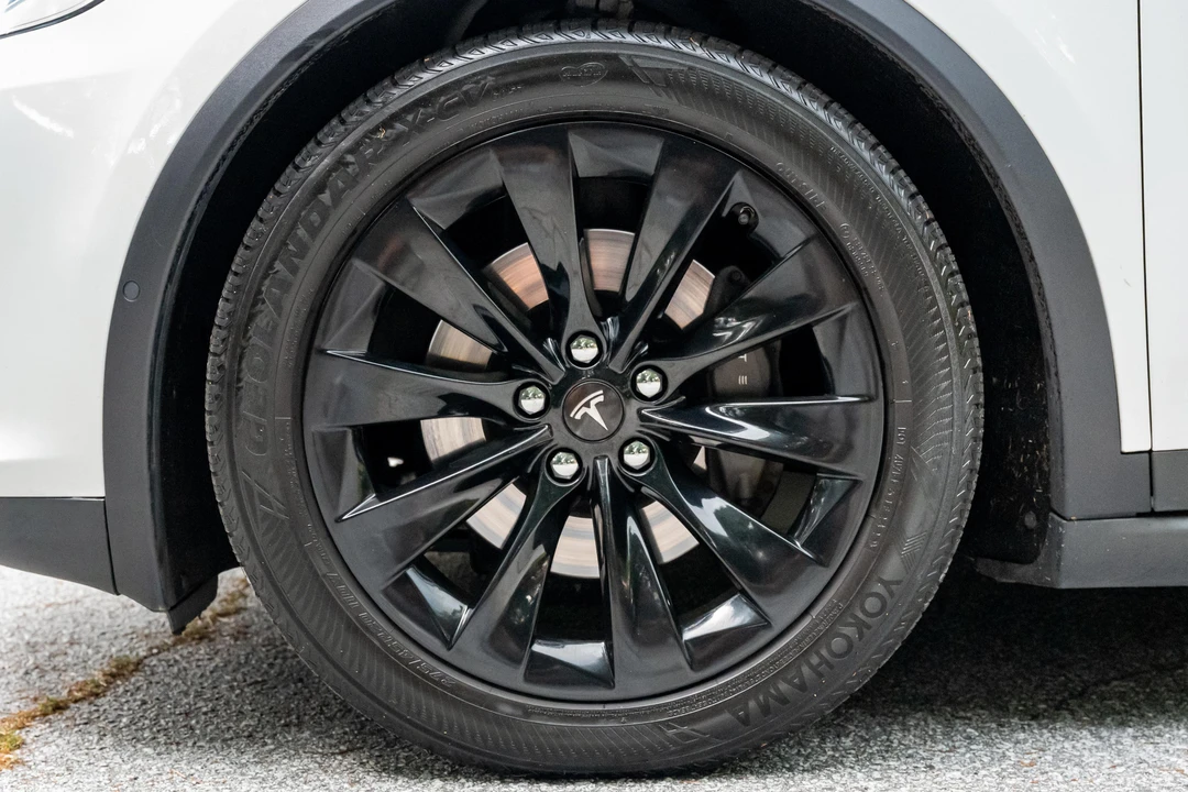 2016 Tesla Model X - Image 22 of 31