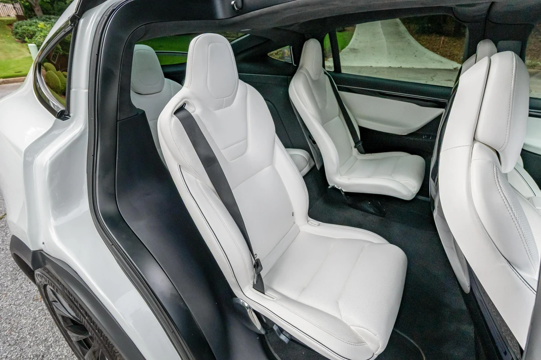 2016 Tesla Model X - Image 28 of 31