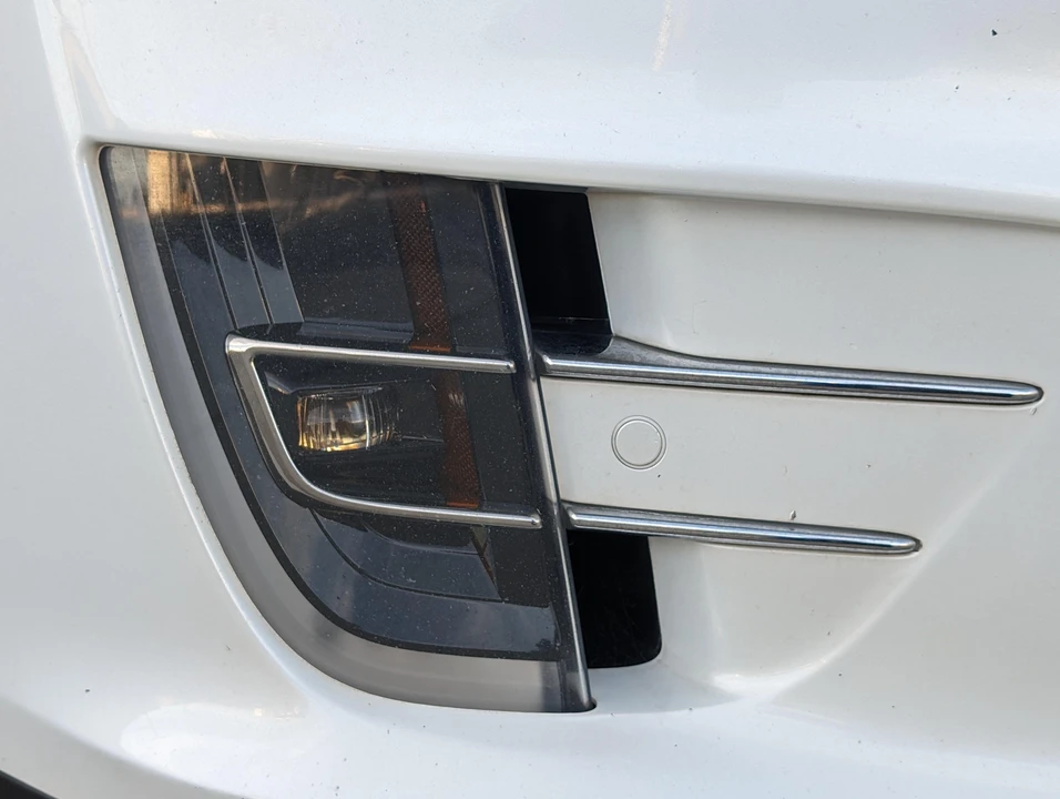 2016 Tesla Model X - Image 27 of 31