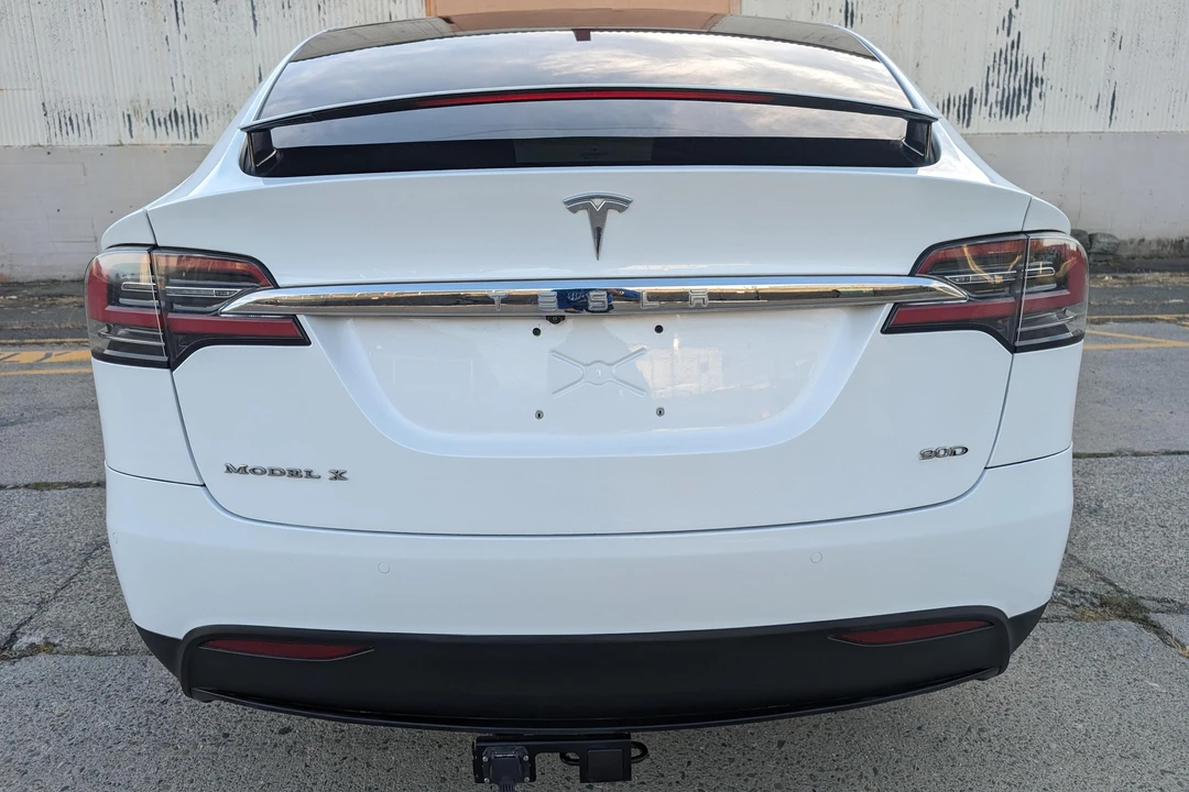 2016 Tesla Model X - Image 5 of 31