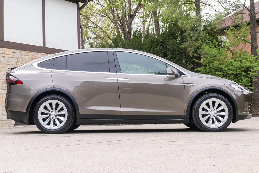 2016 Tesla Model X - Image 3 of 31