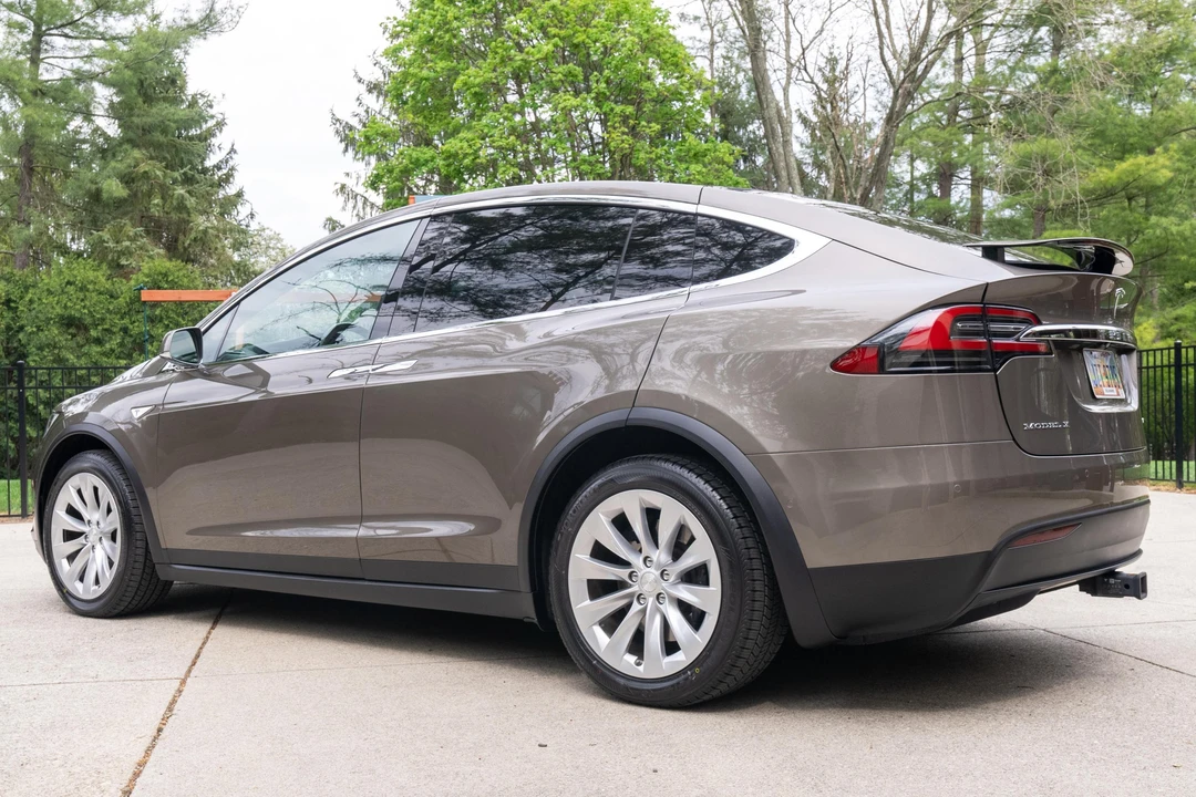 2016 Tesla Model X - Image 4 of 31