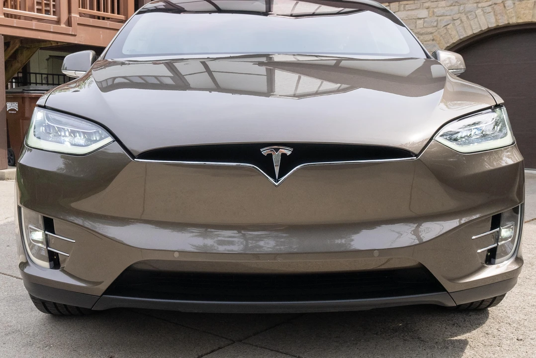 2016 Tesla Model X - Image 20 of 31