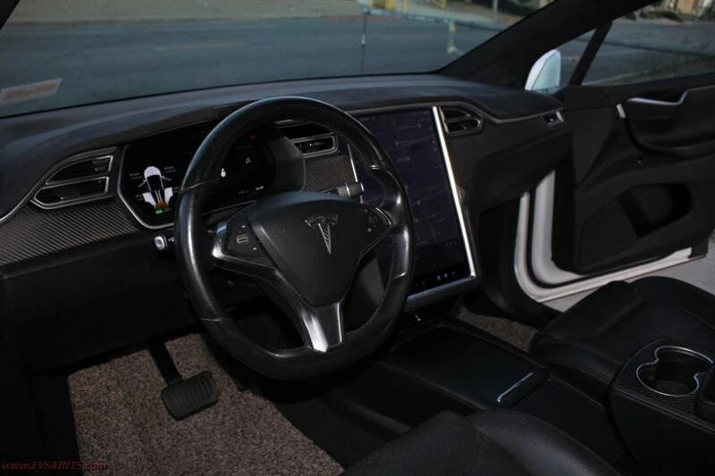 2016 Tesla Model X - Image 16 of 21