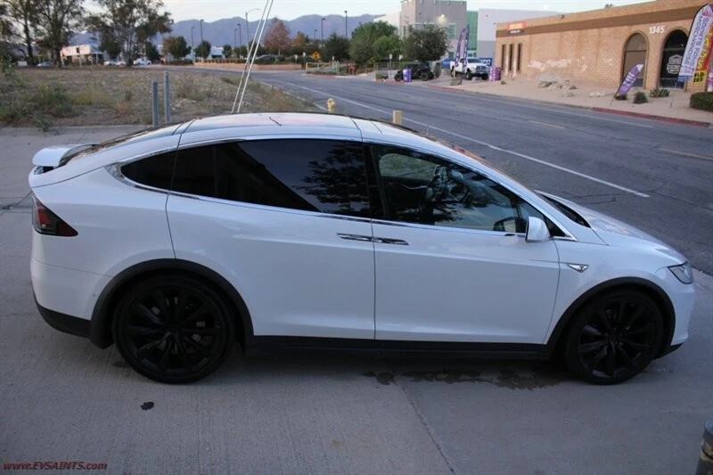 2016 Tesla Model X - Image 11 of 21