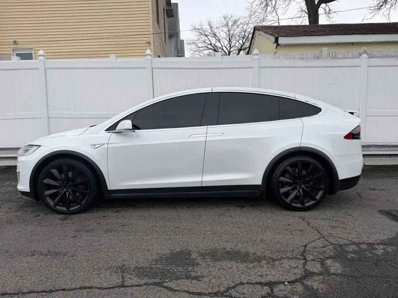 2016 Tesla Model X - Image 4 of 12