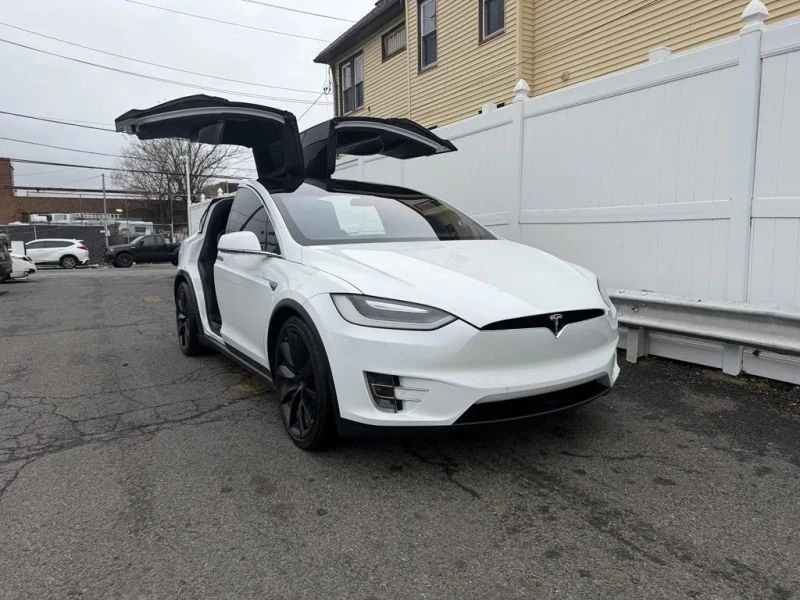 2016 Tesla Model X - Image 3 of 12