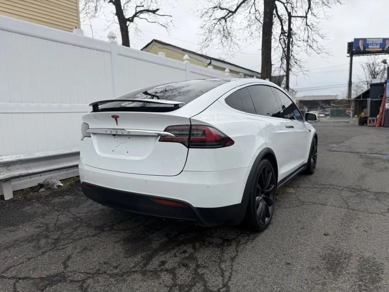 2016 Tesla Model X - Image 7 of 12