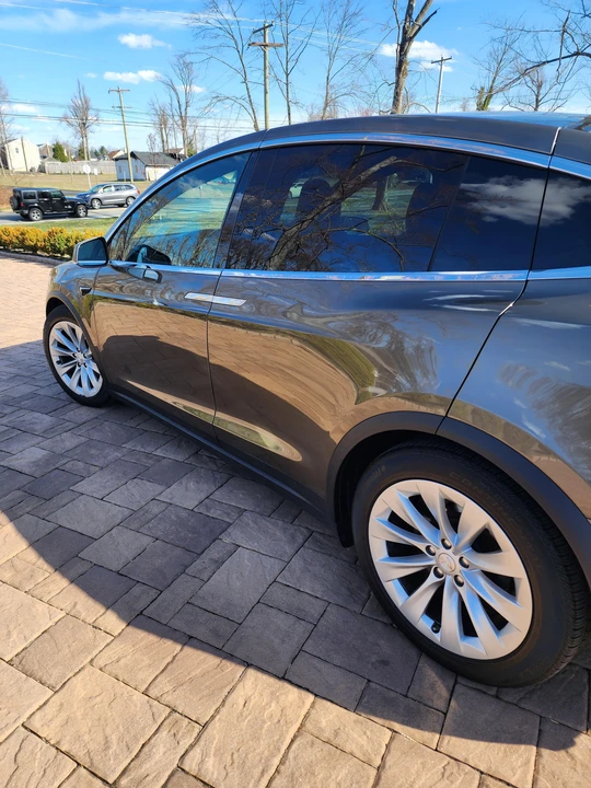 2016 Tesla Model X - Image 19 of 31