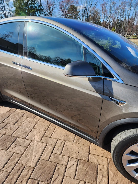 2016 Tesla Model X - Image 25 of 31