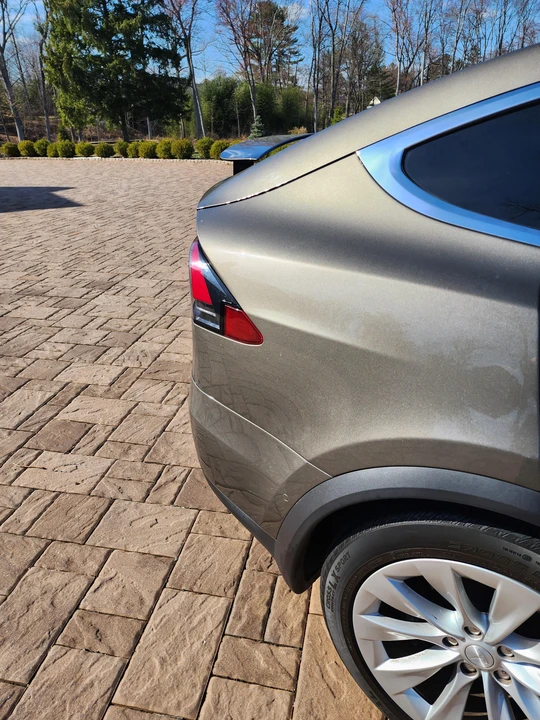 2016 Tesla Model X - Image 23 of 31