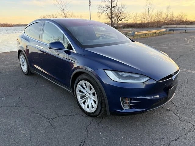 2016 Tesla Model X - Image 9 of 12