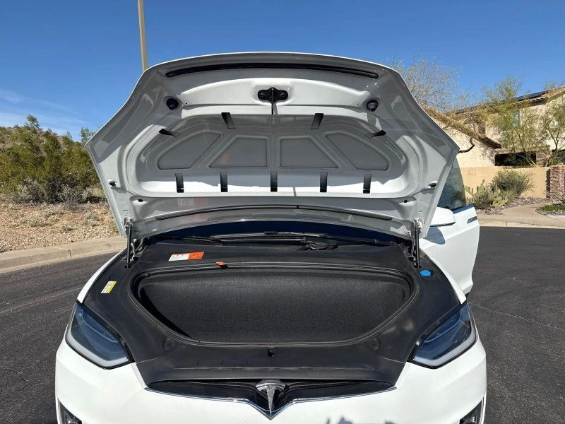 2016 Tesla Model X - Image 7 of 9