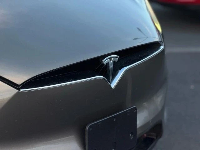 2016 Tesla Model X - Image 4 of 12