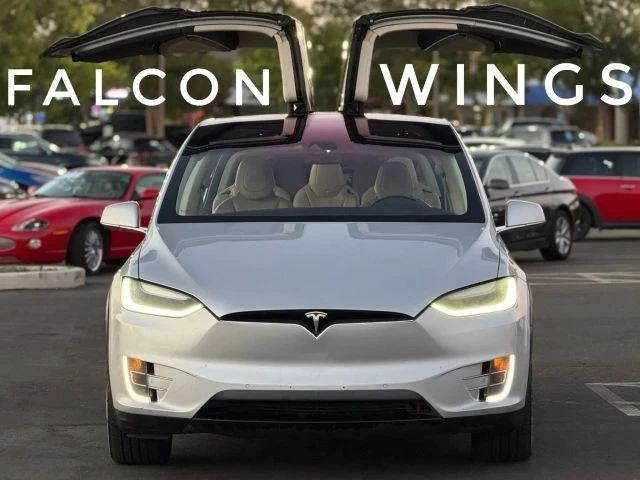 2016 Tesla Model X - Image 10 of 12
