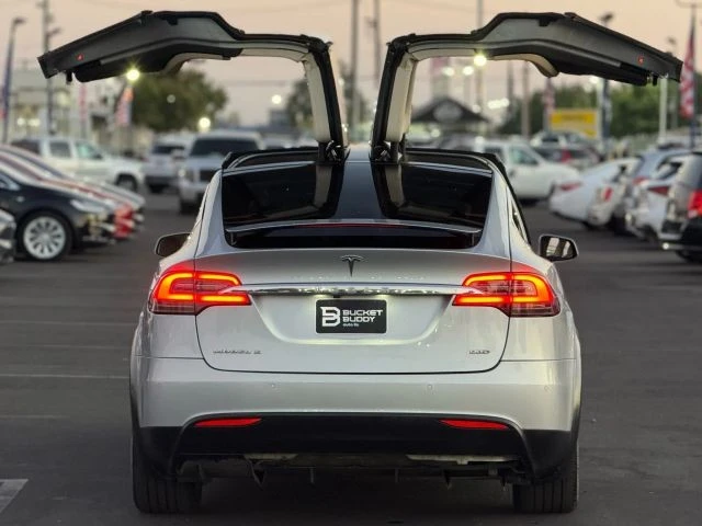 2016 Tesla Model X - Image 12 of 21