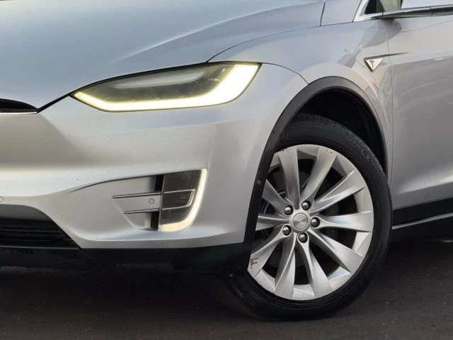 2016 Tesla Model X - Image 2 of 21