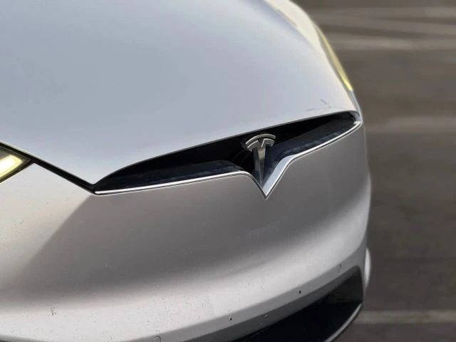 2016 Tesla Model X - Image 4 of 21