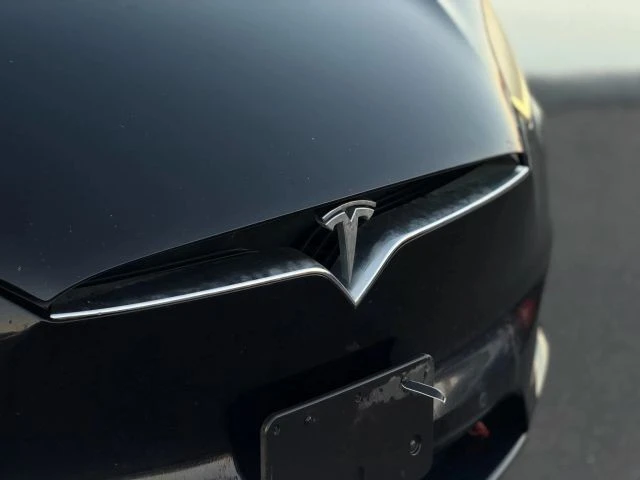 2016 Tesla Model X - Image 4 of 21
