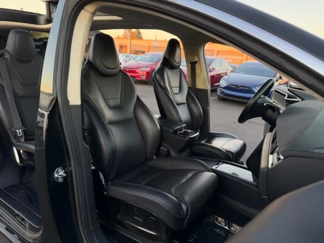 2016 Tesla Model X - Image 15 of 21