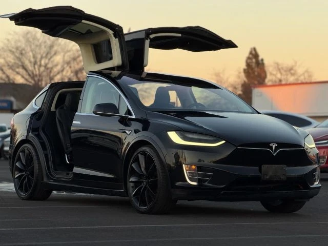2016 Tesla Model X - Image 11 of 21