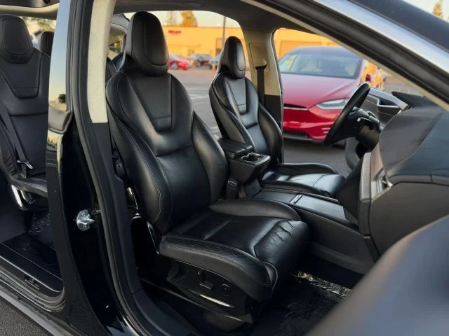 2016 Tesla Model X - Image 15 of 21