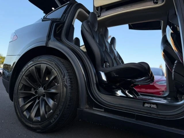2016 Tesla Model X - Image 19 of 21