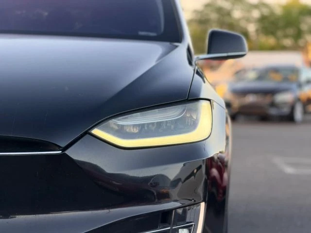 2016 Tesla Model X - Image 6 of 21