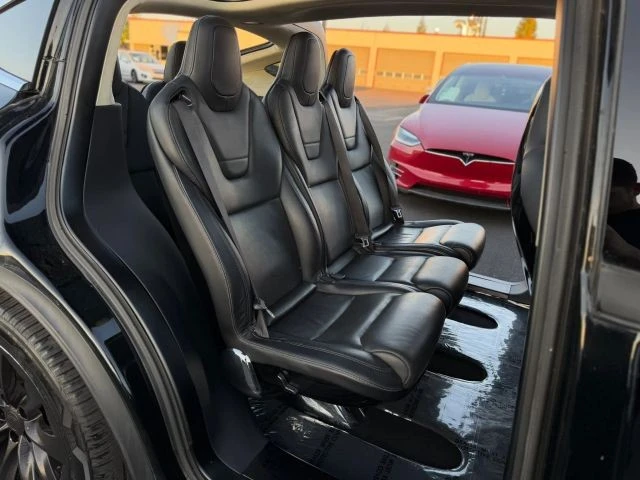 2016 Tesla Model X - Image 16 of 21
