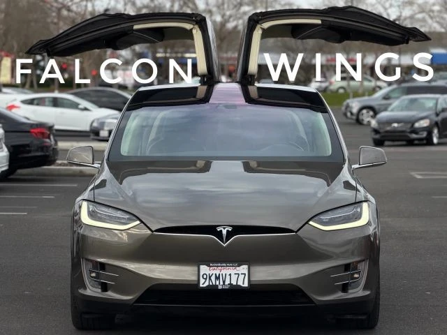 2016 Tesla Model X - Image 10 of 21