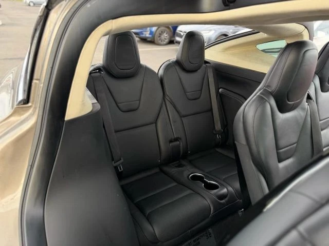 2016 Tesla Model X - Image 17 of 21